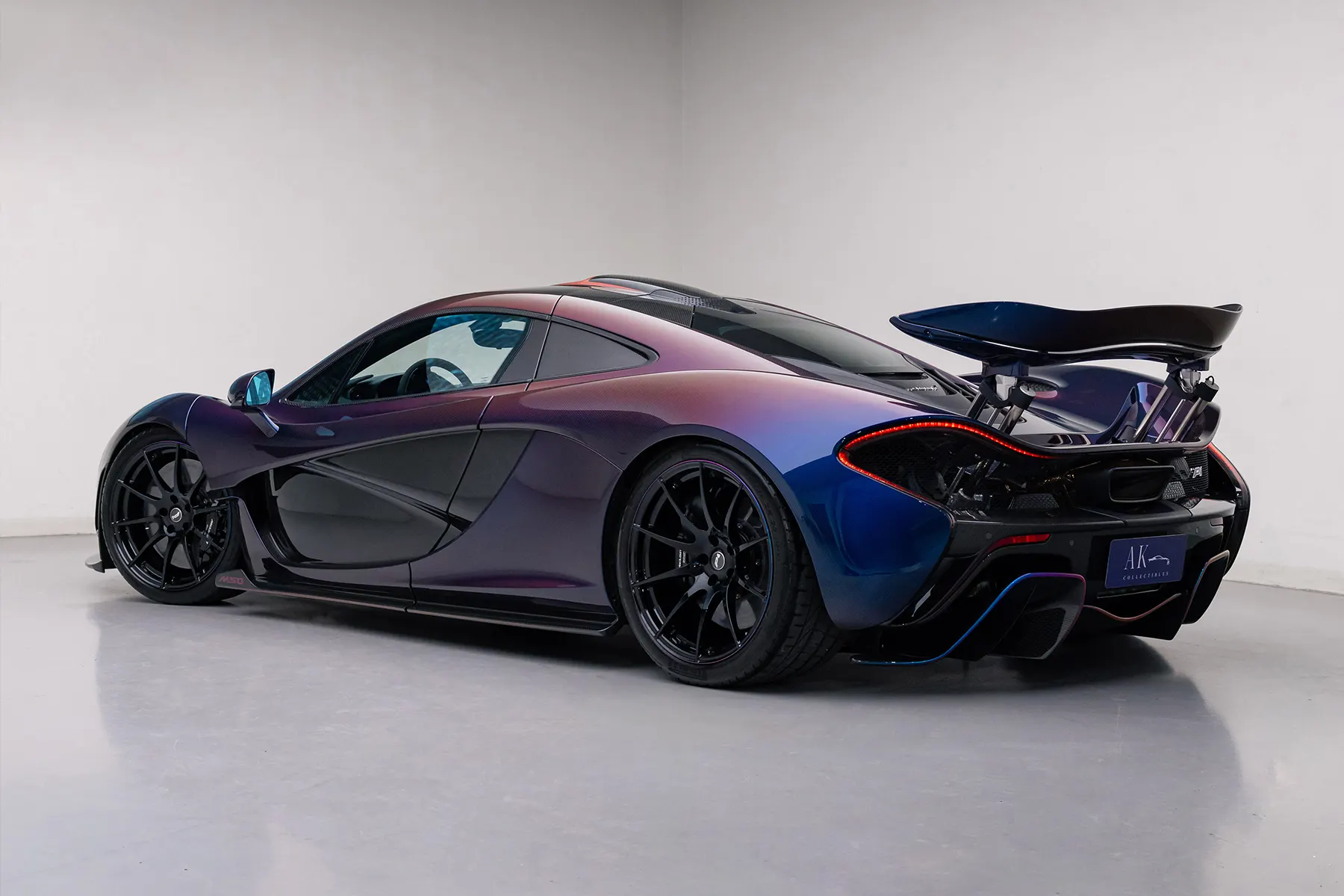 McLaren MSO HS (688)