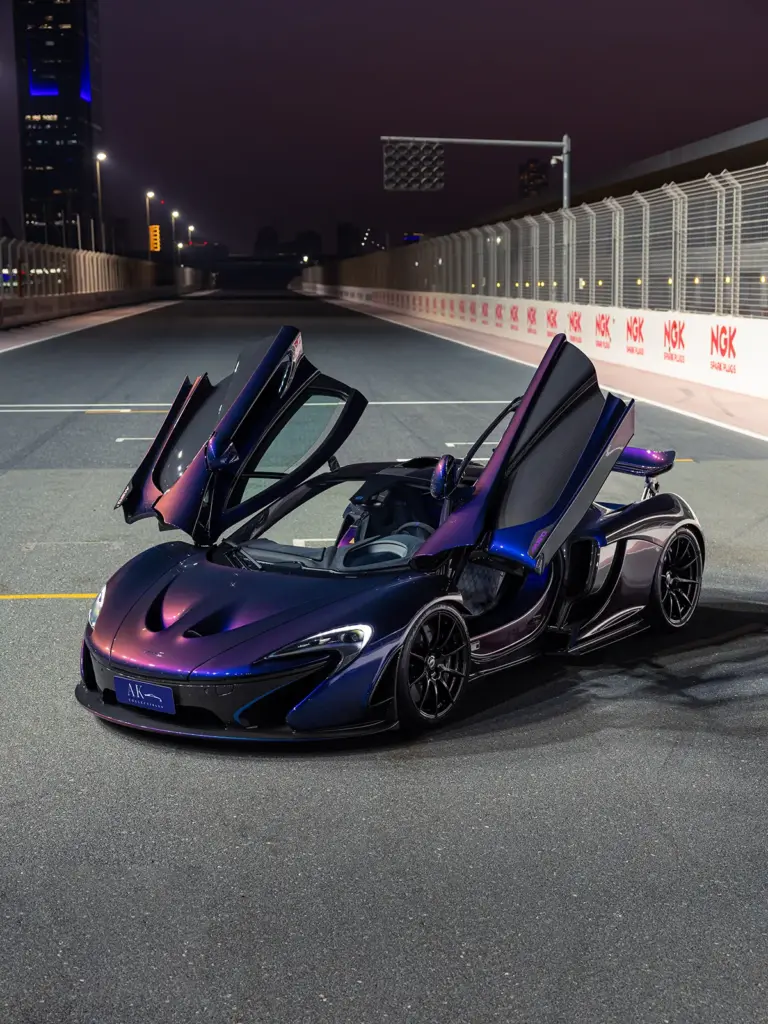 McLaren MSO HS (688)